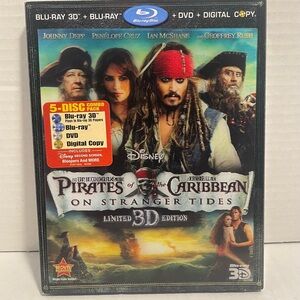 Pirates of the Caribbean: On Stranger Tides (5-Disc “3D-Blu-ray-DVD. W/Slipcover